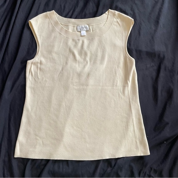 Ann Taylor LOFT Crème Sweater Vest - Picture 1 of 4